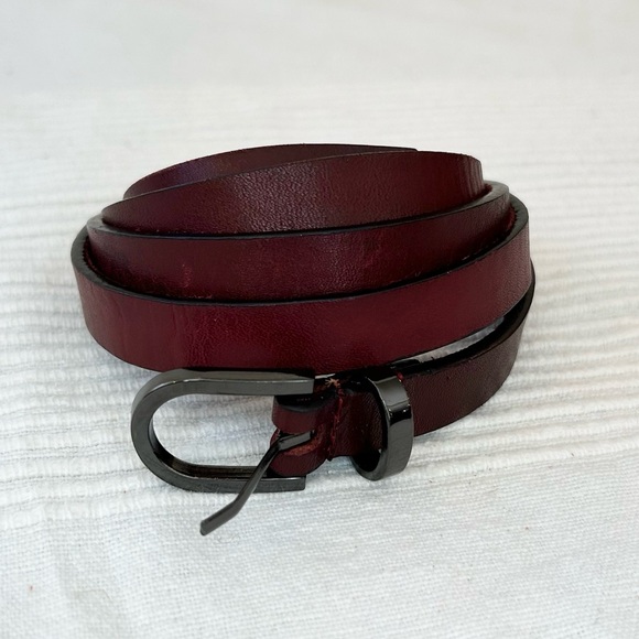 Red Leather Belt with Dark Silver Buckle - Picture 4 of 9